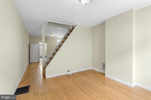 2033 E Letterly St Photo 1