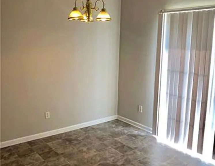 5611 Seths Dr — Photo 5