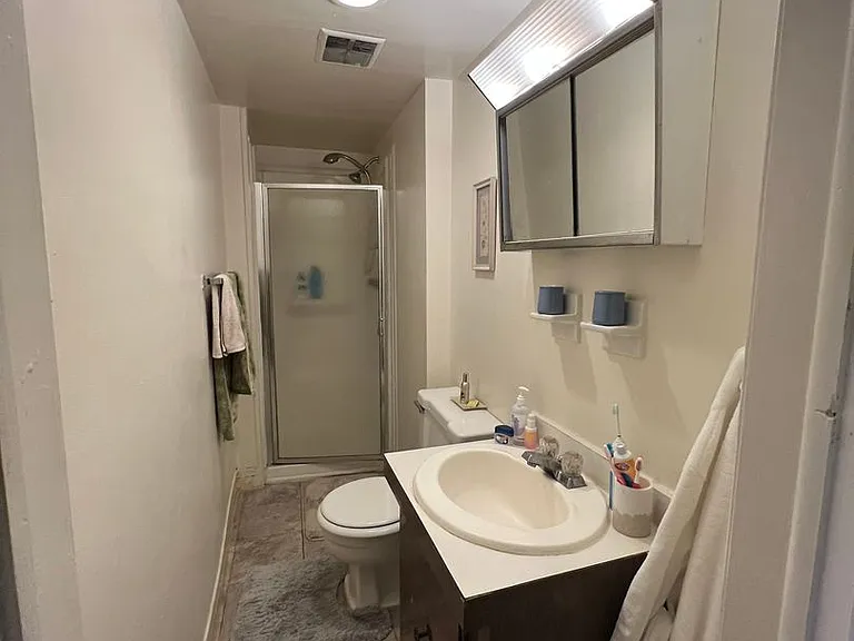 904 Spruce Street — Photo 9