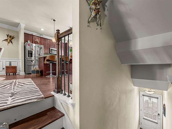 3rd image of 1187 Laurel Valley Ct
