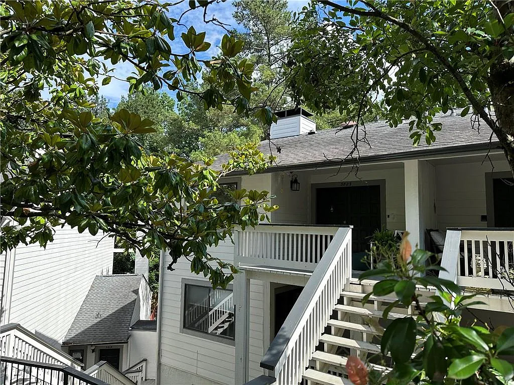 4 bed, 3.0 bath, 2312 sqft, $3,250 — Photo 1