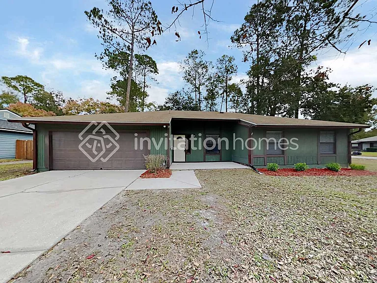 11069 Reading Rd — Photo 1