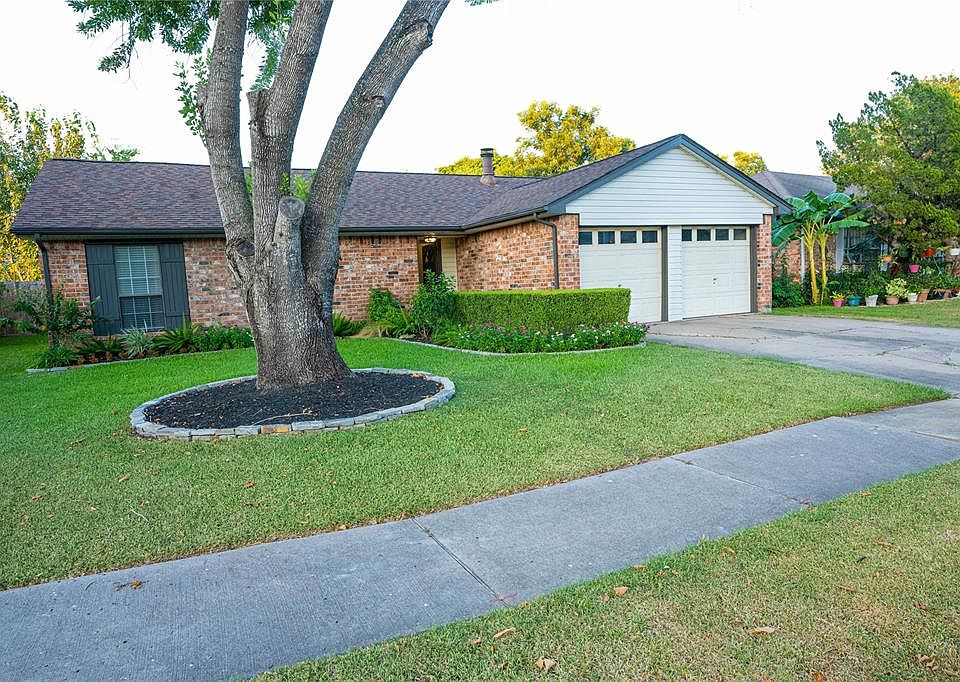 1st image of 7027 Tara Dr