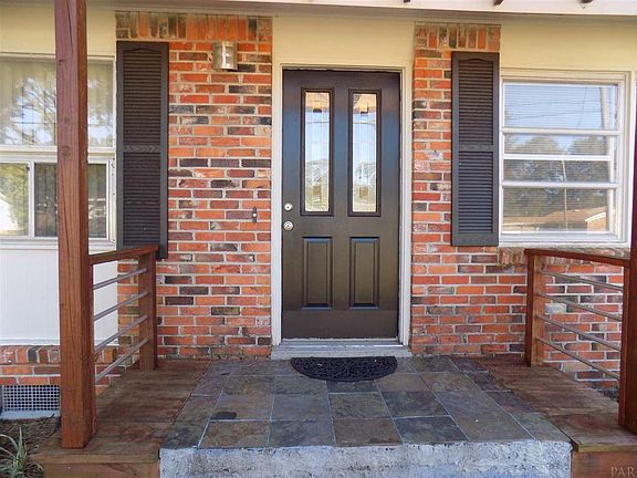 2nd image of 3671 Forest Glen Dr