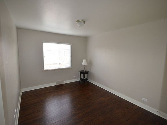 4th image of 2725 N Monroe St #2755