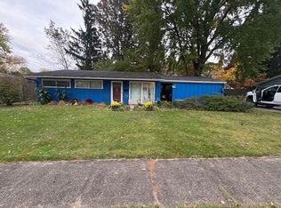 1394 Dewitt Dr, Akron, OH 44313