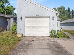 4301 Longshore Dr, Land O Lakes, FL 34639