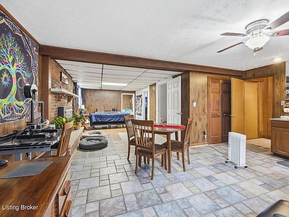 4th image of 235 Lynn Dr
