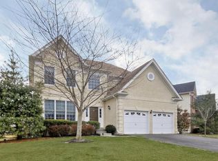 17 Esterbrook Dr, Princeton, NJ 08540