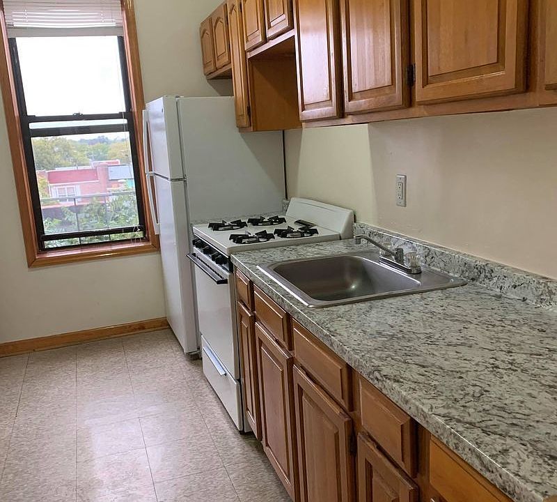 2nd image of 1662 Cropsey Ave #5