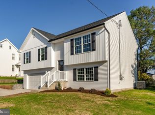 10 Vine St, East Earl, PA 17519