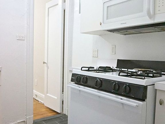 4th image of 151 W 74th St APT 2