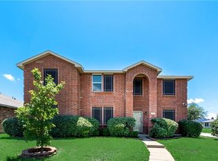 2837 Yellow Rose Ln, Lancaster, TX 75134