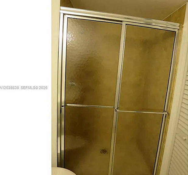 205 Lakeview Dr #202 — Photo 6