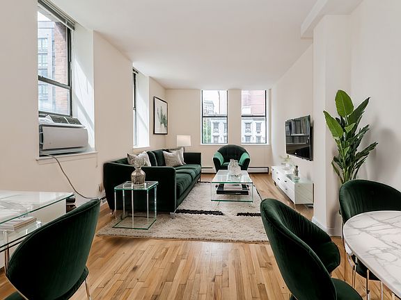 2nd image of 201 E 12th St APT 504