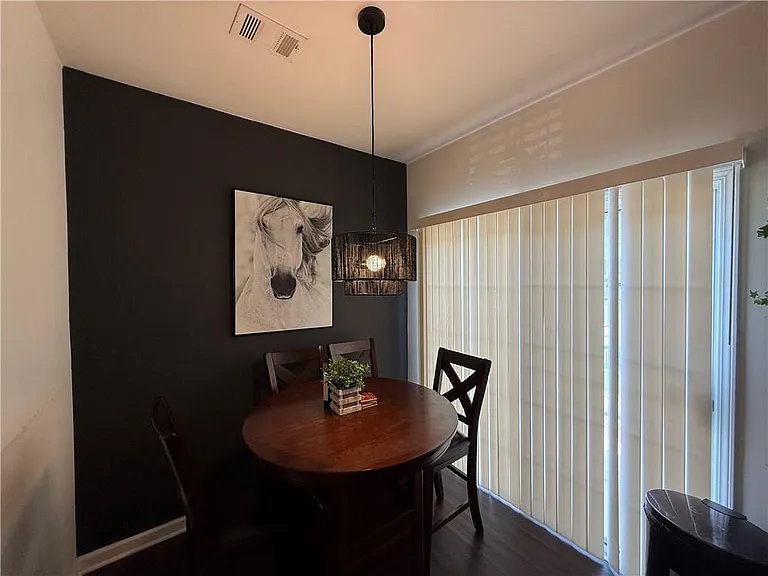 1524 Cove Creek Cir — Photo 7