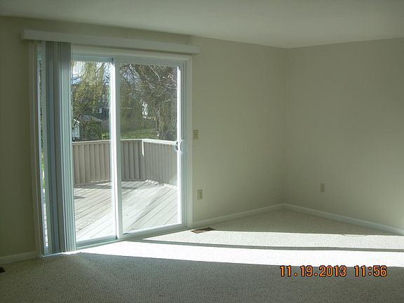 5th image of 7476 Coachlight Ln