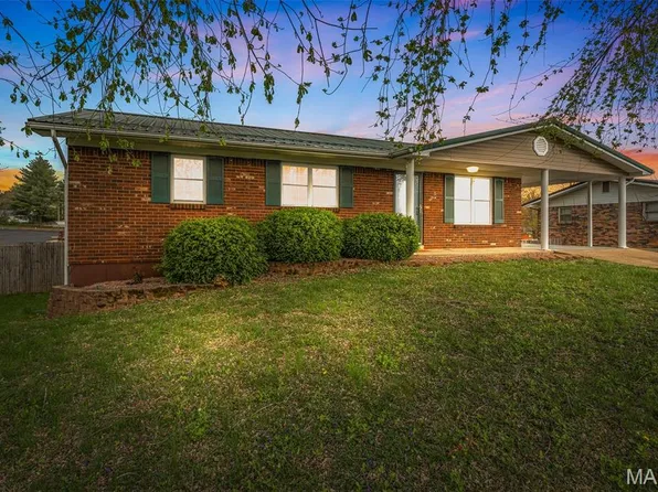 5 Ava Ct, Farmington, MO 63640