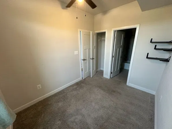 1006 Alum Spring Rd, Fredericksburg, VA 22401