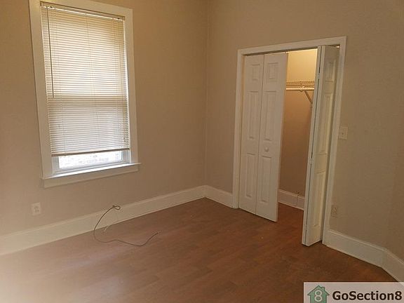 5th image of 8420 S Manistee Ave #1