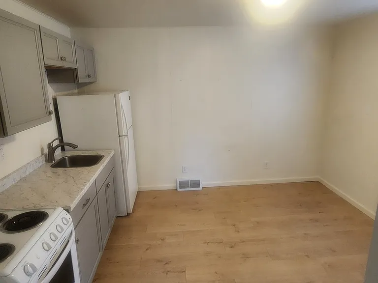 405 N Tracy Ave #3 — Photo 2