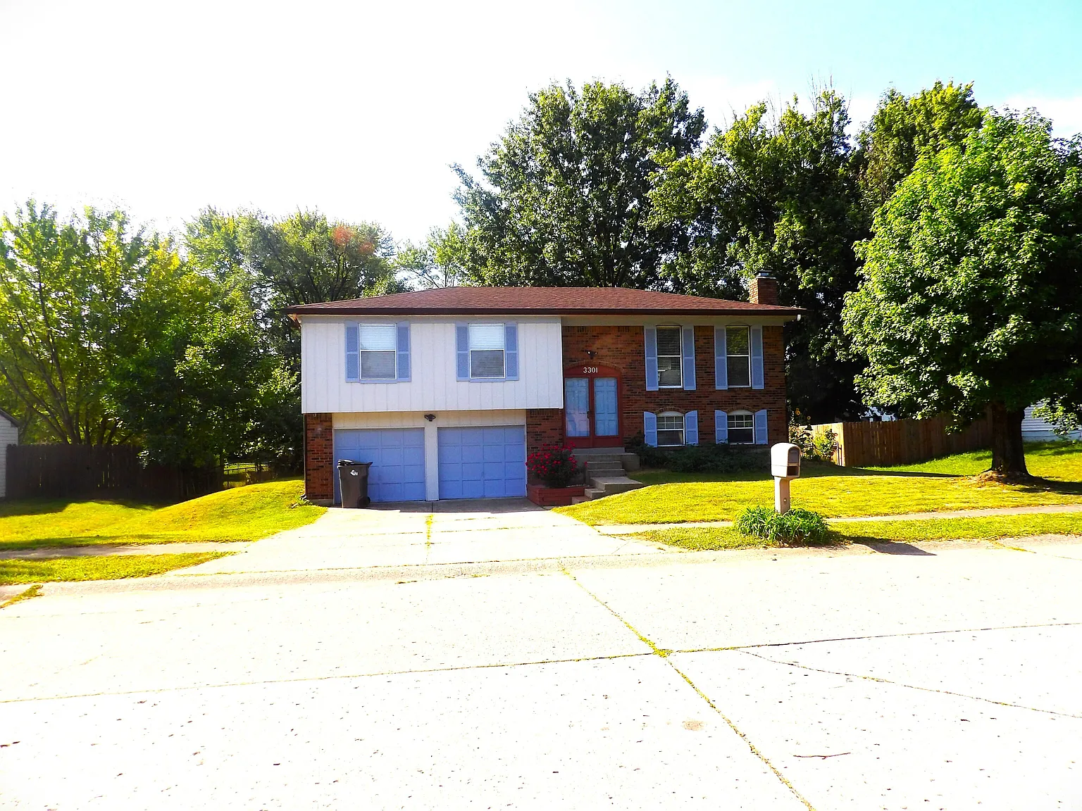 3301 Lacy Ct photo 1