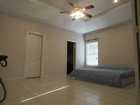 4 bed, 2722 sqft, $2,800 — Photo 4
