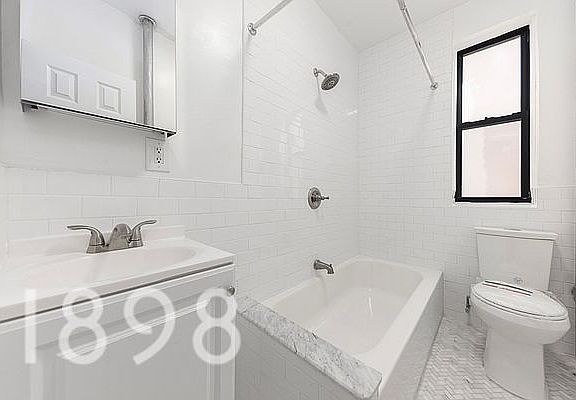 3rd image of 1 Wadsworth Ave #4G