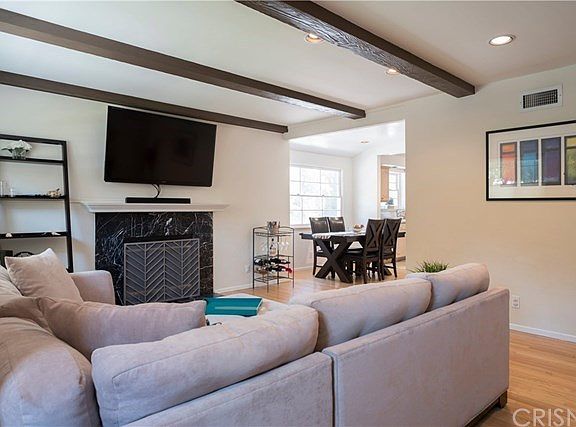 4th image of 22157 Del Valle St