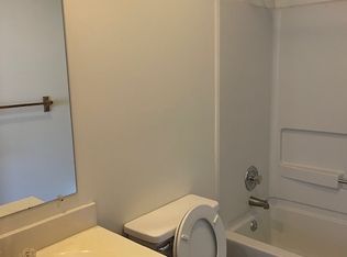 6408 Pflumm Rd, Shawnee, KS 66216