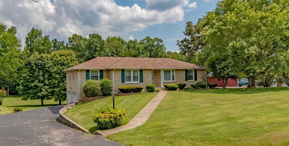 1st image of 905 Shellie Dr