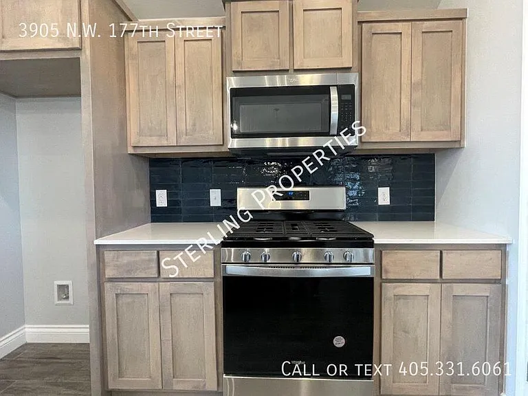 3905 N West 177th St — Photo 11