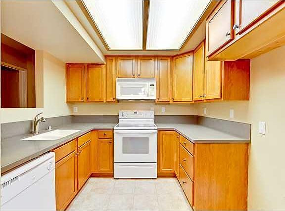 4th image of 12270 Corte Sabio Unit 6102