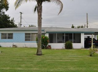 450 Stanley Ave, Frostproof, FL 33843