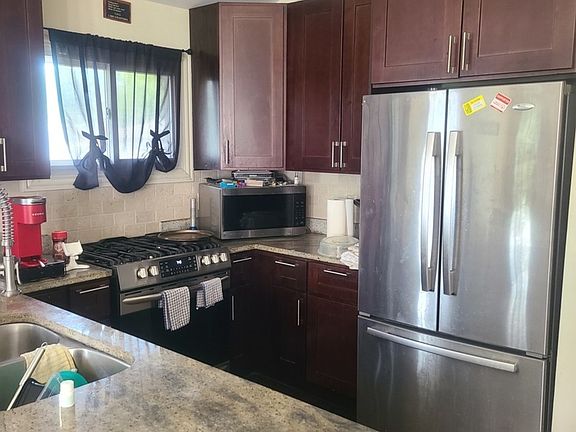 3rd image of 9601 S Princeton Ave