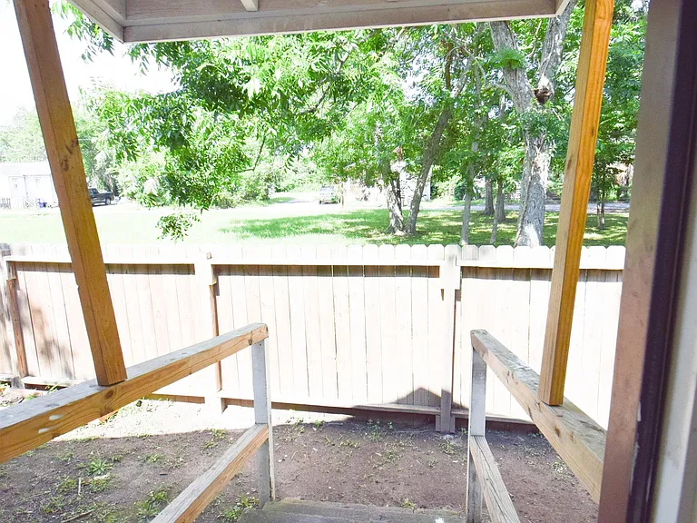 2716 Sunrise St — Photo 15
