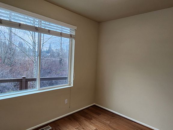 bedroom/office area in the first floor facing the green belt