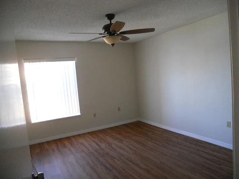 618 Orange Dr #212 — Photo 5