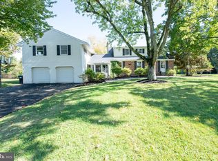 307 Evergreen Rd, Horsham, PA 19044