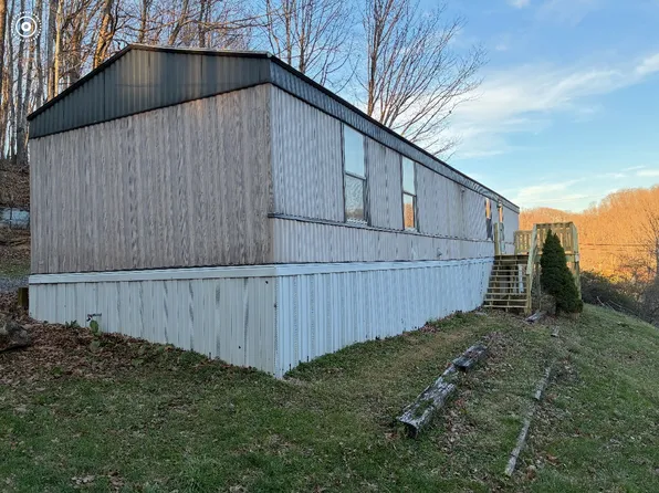 115 Cypress Dr, Marion, VA 24354