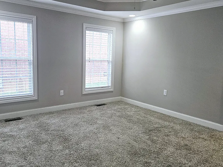 231 Ashton Ct — Photo 7