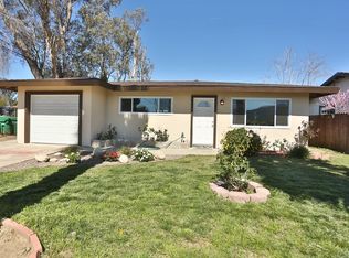 2487 W Hays St, Banning, CA 92220