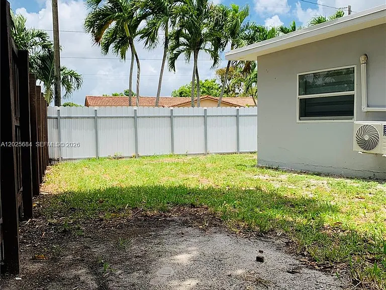 17010 NW 53rd Ave — Photo 15