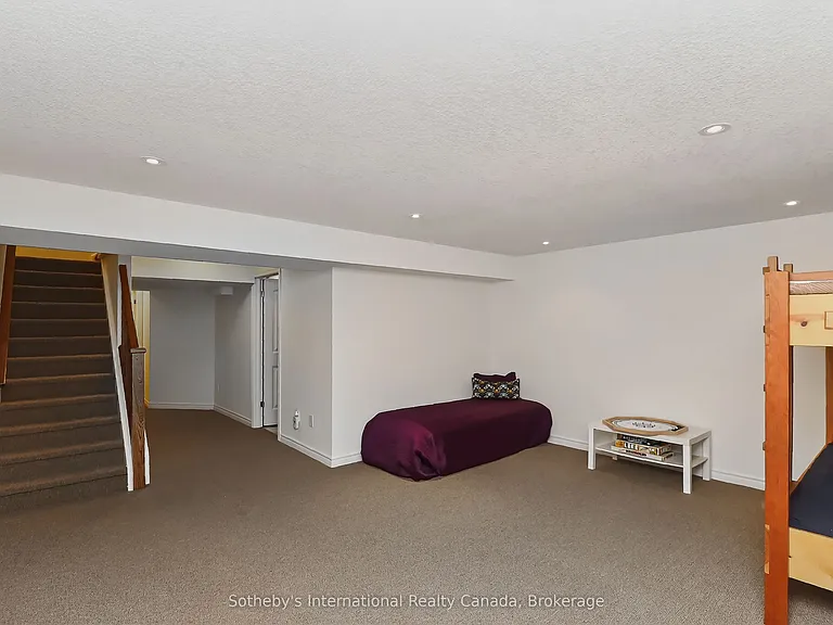 49 Silver Glen Blvd — Photo 26