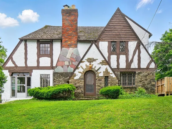 1029 Egan Hills Dr, Cincinnati, OH 45229