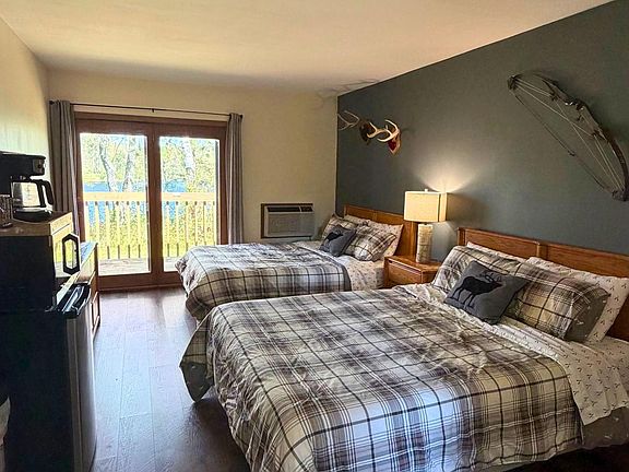 4th image of 15326 W Birch Point Rd #15
