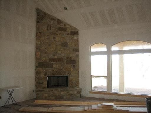 4th image of 27218 Park Loop Dr