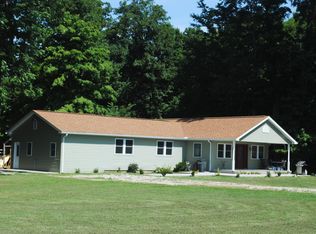 15707 N Weaver Rd, Marshall, IL 62441