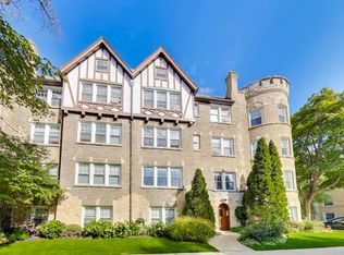 2300 W Farwell Ave APT 3, Chicago, IL 60645