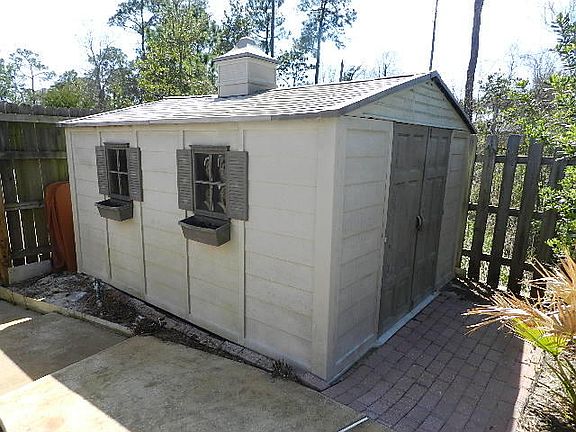 5th image of 410 Emerald Point Dr